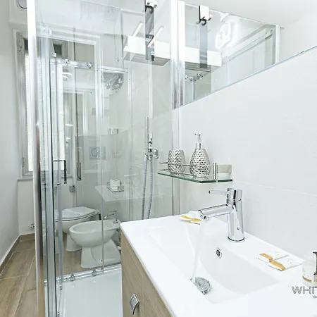 Margherita House Airport By Ml White House Apartamento